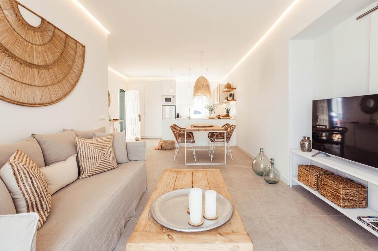 Apartamento Las Golondrinas Arenal - Adults Only Arenal d'en Castell Ngoại thất bức ảnh